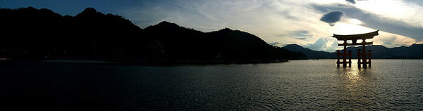 Torii Miyajima floating at sea, Japan Torii Miyajima floating at sea, Japan